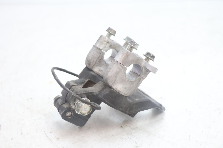 photo de POTENCE HONDA FJS SILVER WING SILVERWING 400 (2005 - 2008) - Autre angle de vue