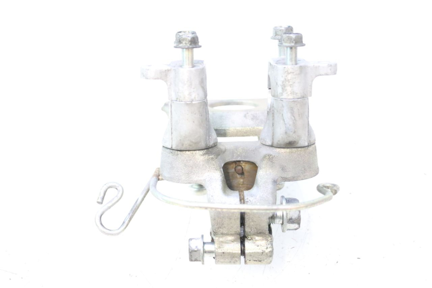 photo de POTENCE HONDA FJS SILVER WING SILVERWING 400 (2005 - 2008) - Gros plan technique