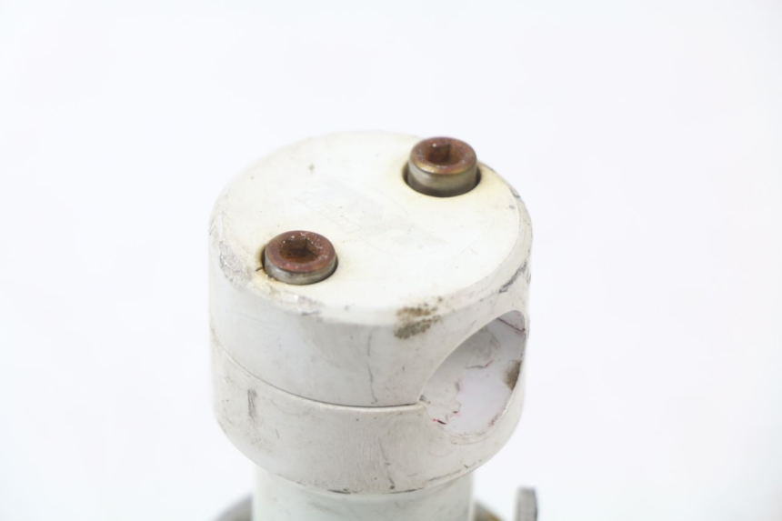 photo de POTENCE PEUGEOT LUDIX BLASTER 50 (2006 - 2014) - Points de fixation