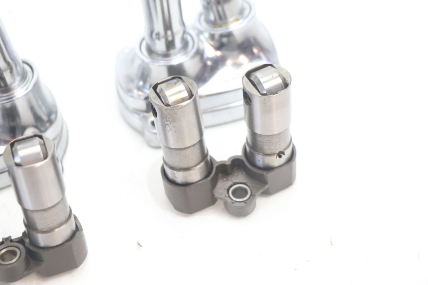 photo de POUSSOIR HYDRAULIQUE HARLEY DAVIDSON ROAD GLIDE FLTRXSE 1920 (2018 - 2022) - Vue rapprochée