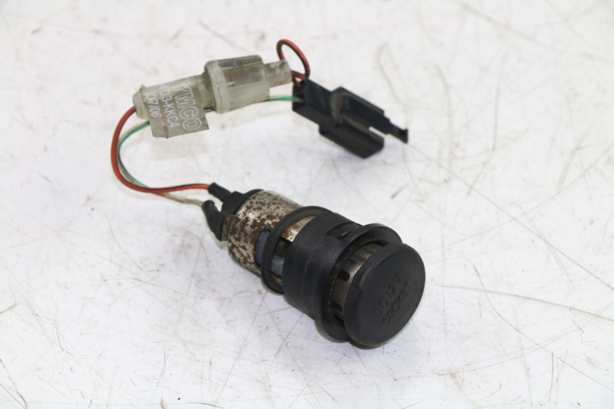 photo de PRISE ALLUME CIGARE KYMCO GRAND DINK 125 (2002 - 2007)