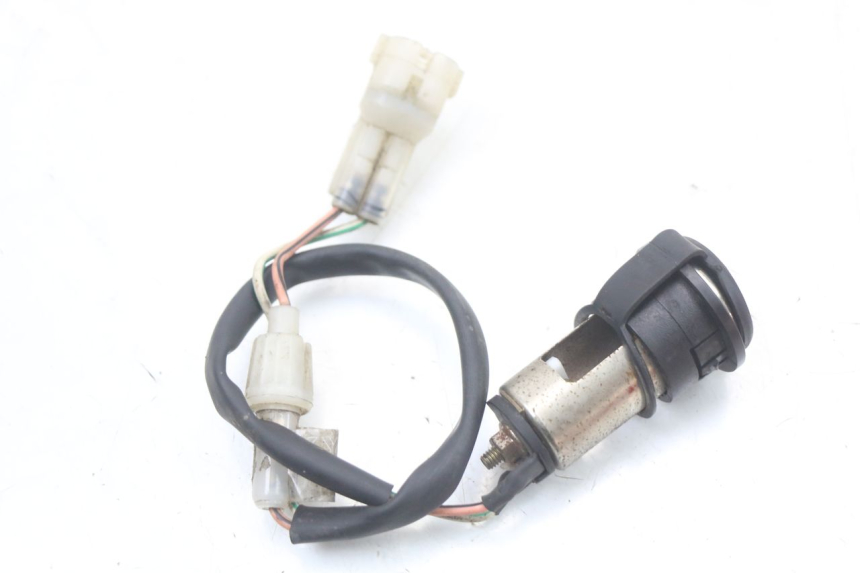photo de Socket allume-cigare KYMCO XCITING 250 (2006 - 2009)