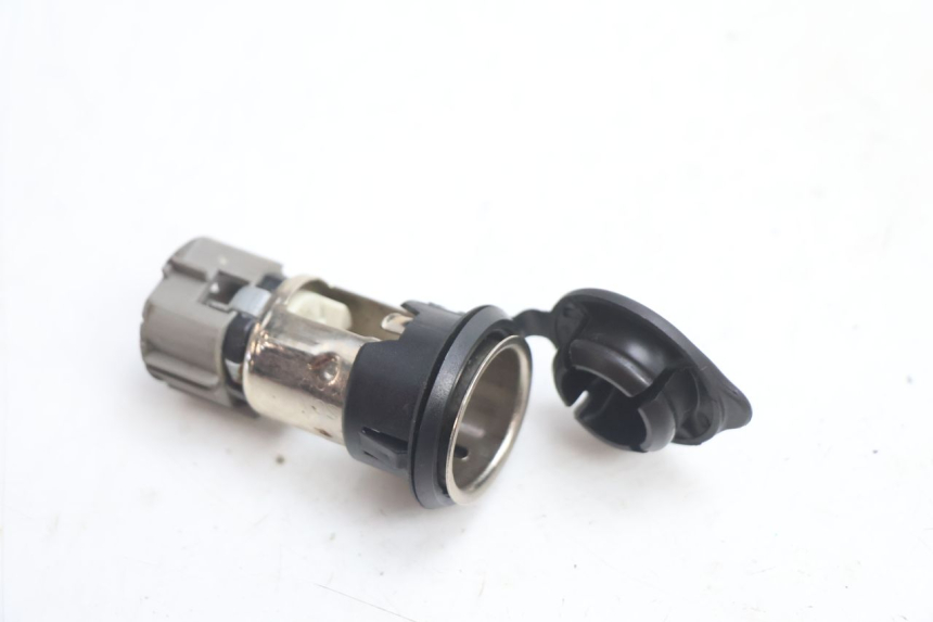 photo de PRISE ALLUME CIGARE PIAGGIO MP3 LT 400 (2007 - 2012) - Vue principale