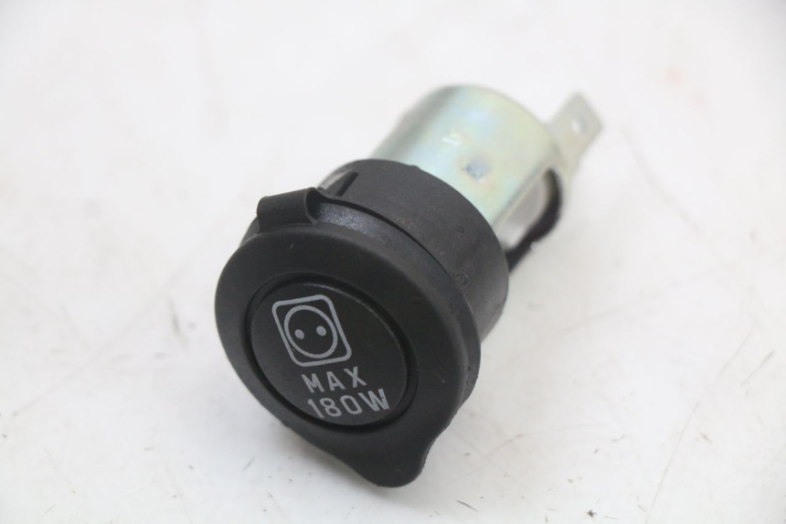 photo de PRISE ALLUME CIGARE MOTO GUZZI NORGE 8V GT 1200 (2011 - 2016)