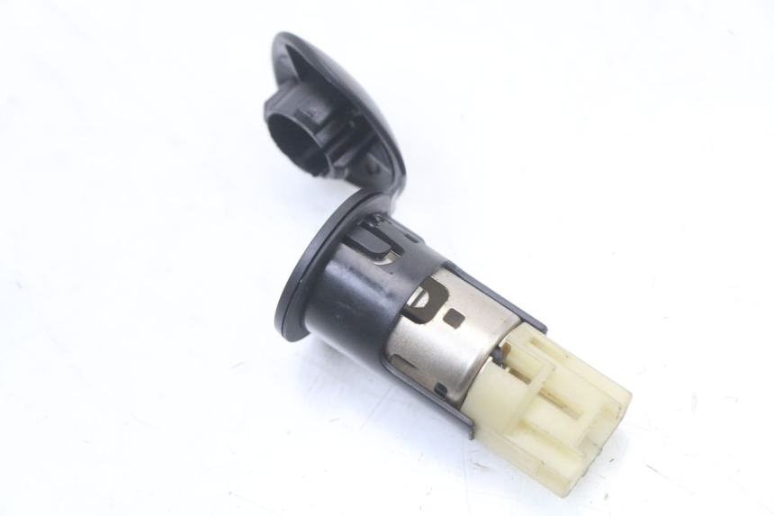 photo de PRISE ALLUME CIGARE PEUGEOT GEOPOLIS RS 125 (2007 - 2009)