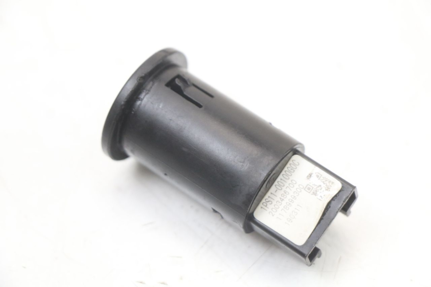 photo de PRISE ALLUME CIGARE PEUGEOT KISBEE 2T 50 (2018 - 2022)