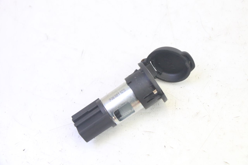 photo de PRISE ALLUME CIGARE LIGIER PULSE 3 1 (2014 - 2020) - Vue principale