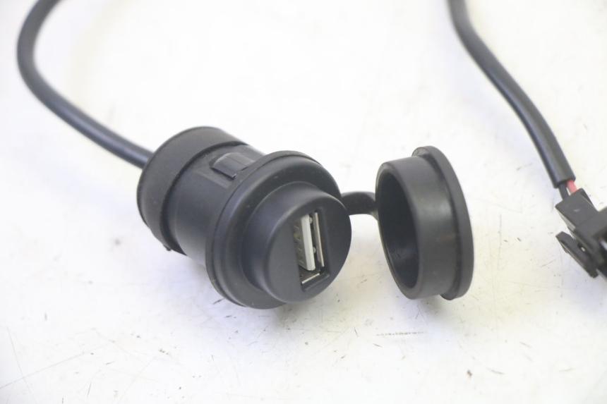 photo de PRISE ALLUME CIGARE EFUN PUSA 1 - Détail de la pièce