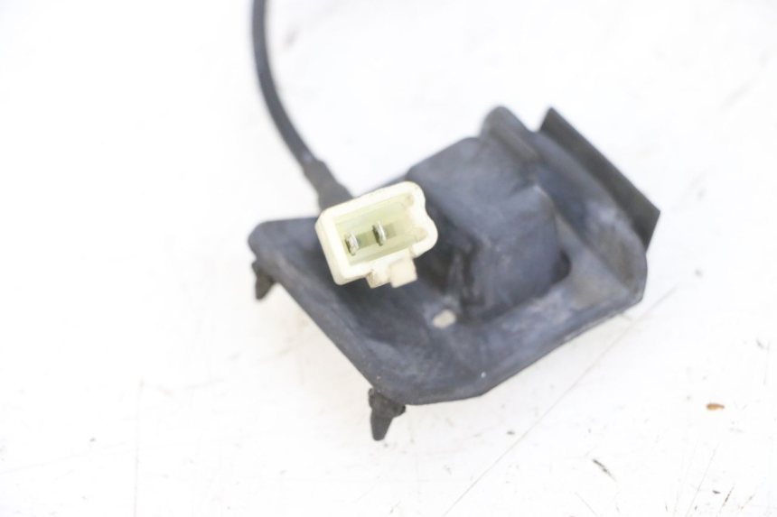 photo de PRISE ALLUME CIGARE PEUGEOT SPEEDFIGHT 4 4T EFI 50 (2021 - 2025) - Autre angle de vue