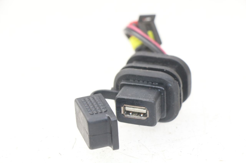 photo de PRISE ALLUME CIGARE APRILIA SR 2T 50 (2018 - 2022)