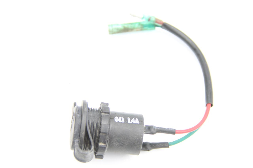 photo de PRISE ALLUME CIGARE SYM GTS EFI ABS 125 (2012 - 2016)