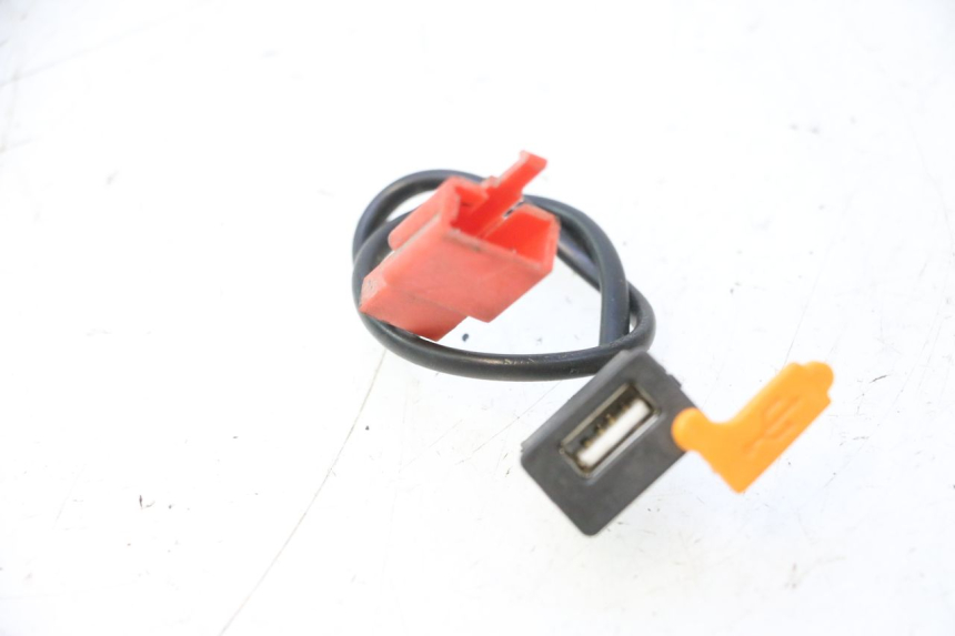 photo de PRISE USB WAYSCRAL E-START 1 (2018 - 2022) - Vue principale