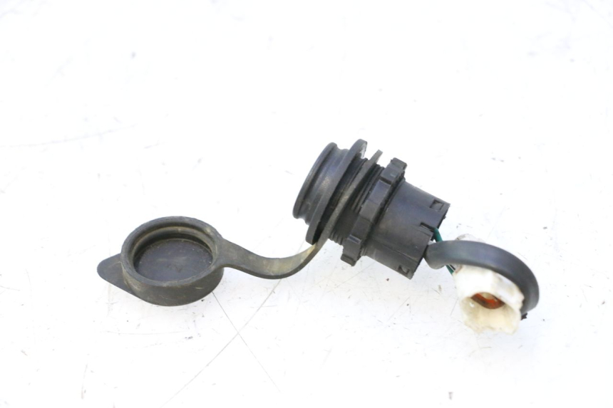 photo de PRISE USB SYM FIDDLE 3 III 50 (2014 - 2020) - Zoom état d’usage