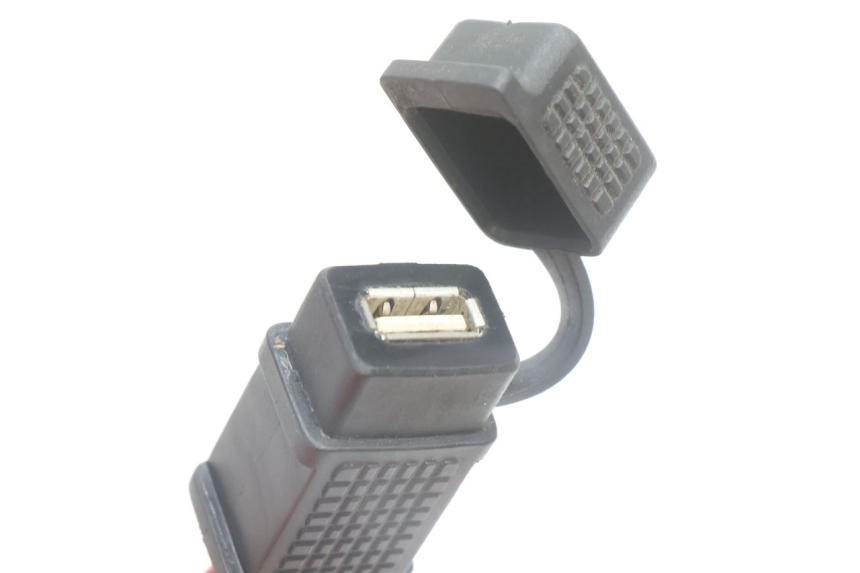 photo de PRISE USB PIAGGIO MP3 500 (2016 - 2018) - Autre angle de vue