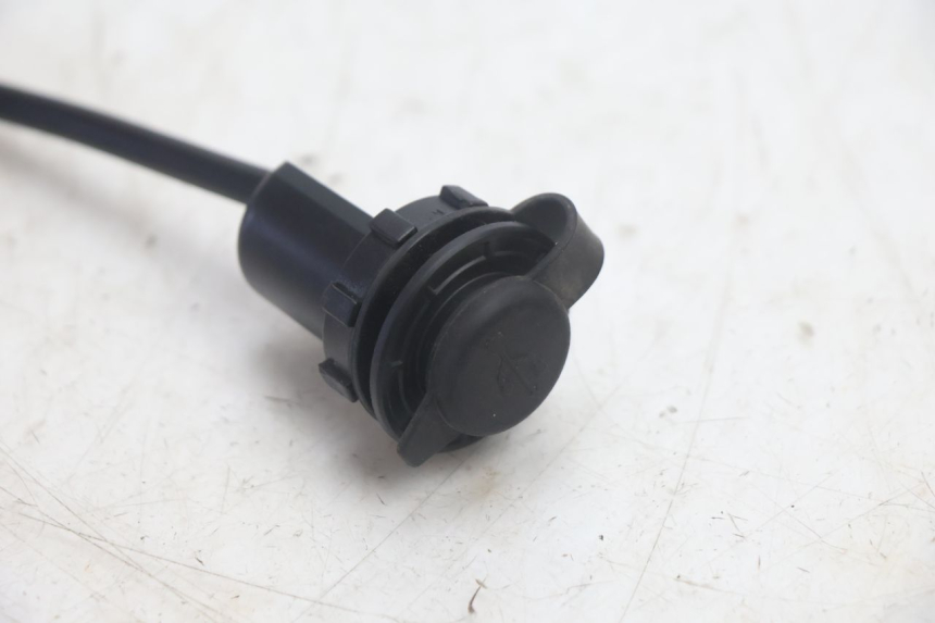 photo de PRISE USB JM MOTORS R-MAX TECH 50 (2024 - 2026) - Autre angle de vue
