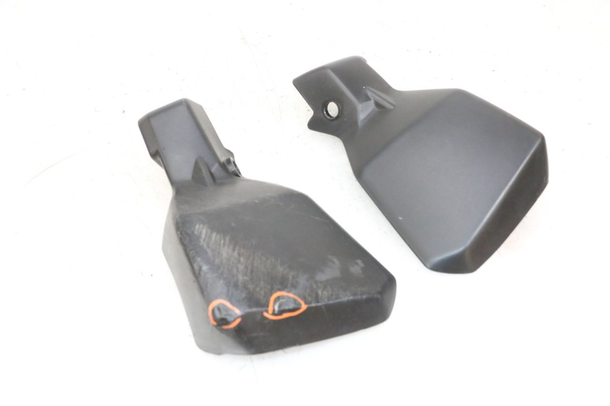 photo de PROTEGE MAIN SUZUKI DL V STROM 1000 (2002 - 2007) - Vue d’ensemble