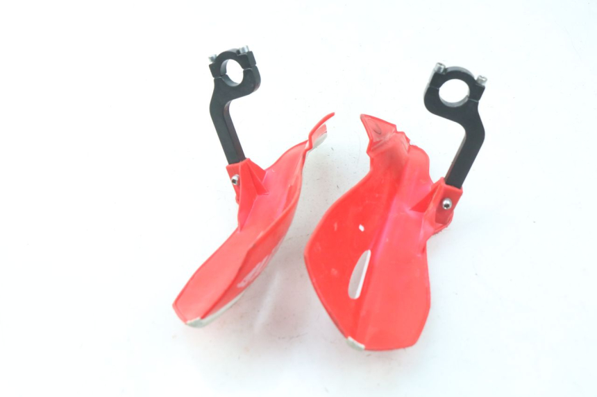 photo de PROTEGE MAIN HONDA CR 125 (1989 - 1991)