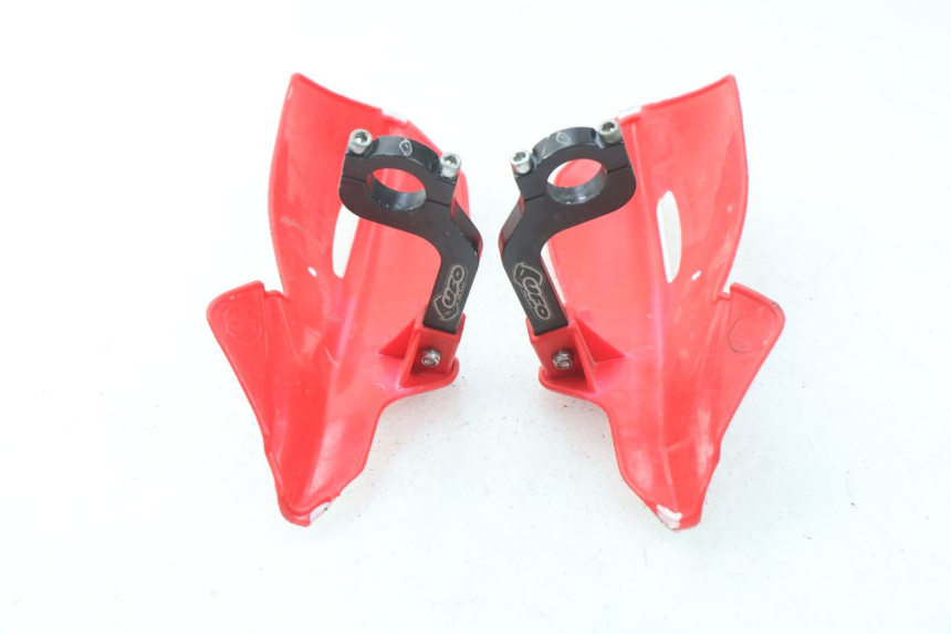 photo de PROTEGE MAIN HONDA CR 125 (1989 - 1991)