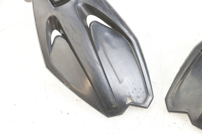 photo de PROTEGE MAIN RIEJU MRT 50 (2018 - 2021) - Points de fixation