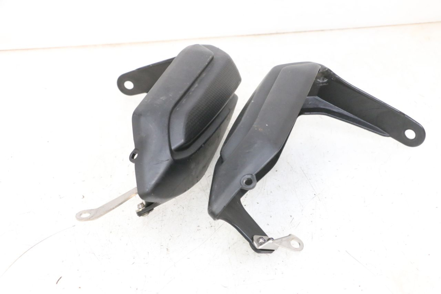 photo de PROTEGE MAIN YAMAHA TDM ABS 900 (2002 - 2014) - Points de fixation