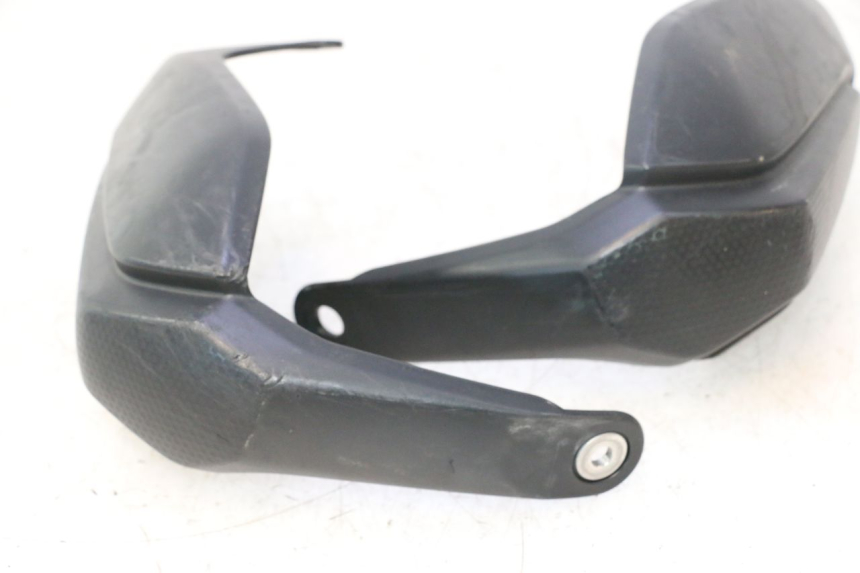 photo de PROTEGE MAIN YAMAHA TDM ABS 900 (2002 - 2014) - Autre angle de vue