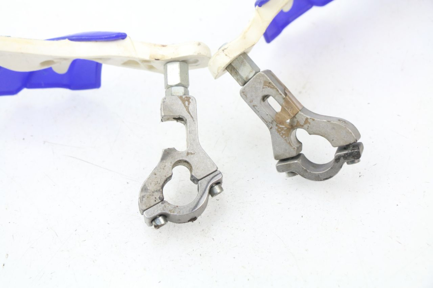 photo de PROTEGE MAIN YAMAHA YZ 80 (1998 - 2001)