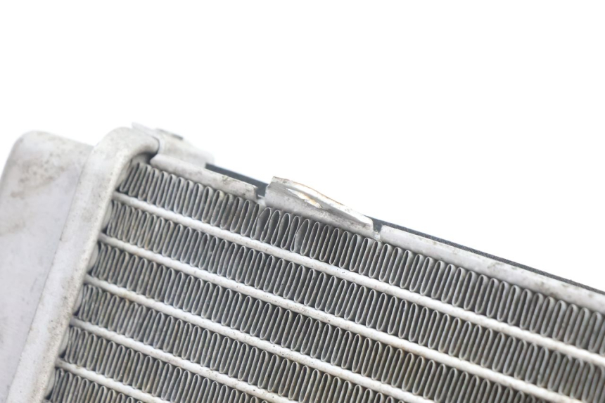 photo de RADIATEUR APRILIA ATLANTIC S 125 (2010 - 2013) - Détail de la pièce