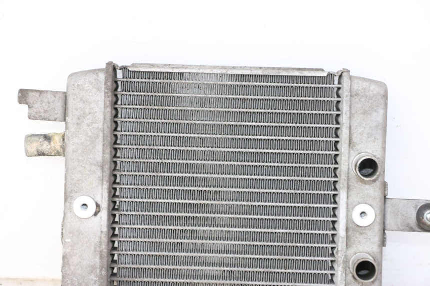 photo de RADIATEUR SUZUKI BURGMAN 125 (2007 - 2014)