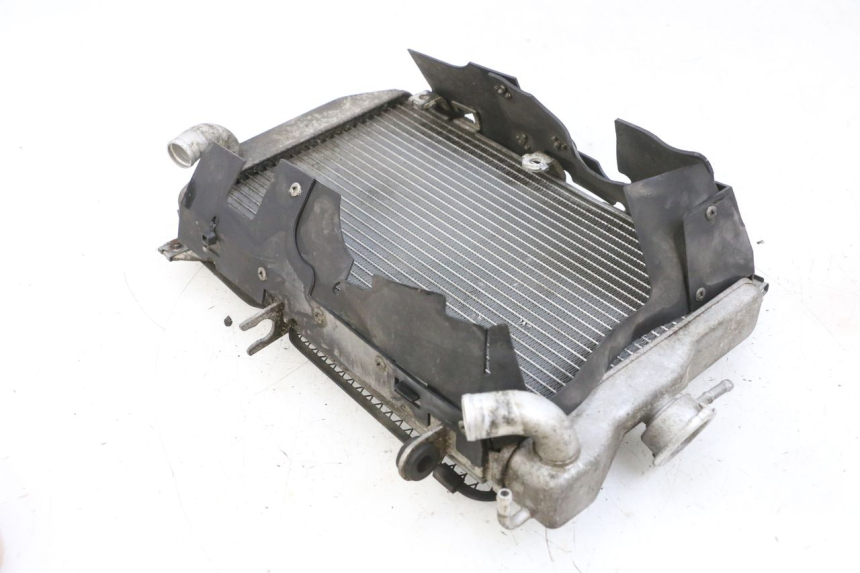 photo de RADIATEUR SUZUKI BURGMAN 650 (2013 - 2020)