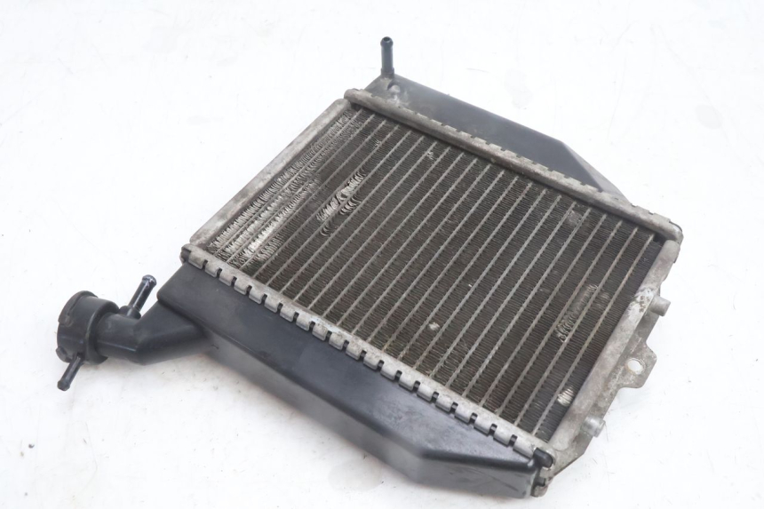 photo de RADIATEUR PEUGEOT CITYSTAR 125 (2011 - 2017) - État de surface