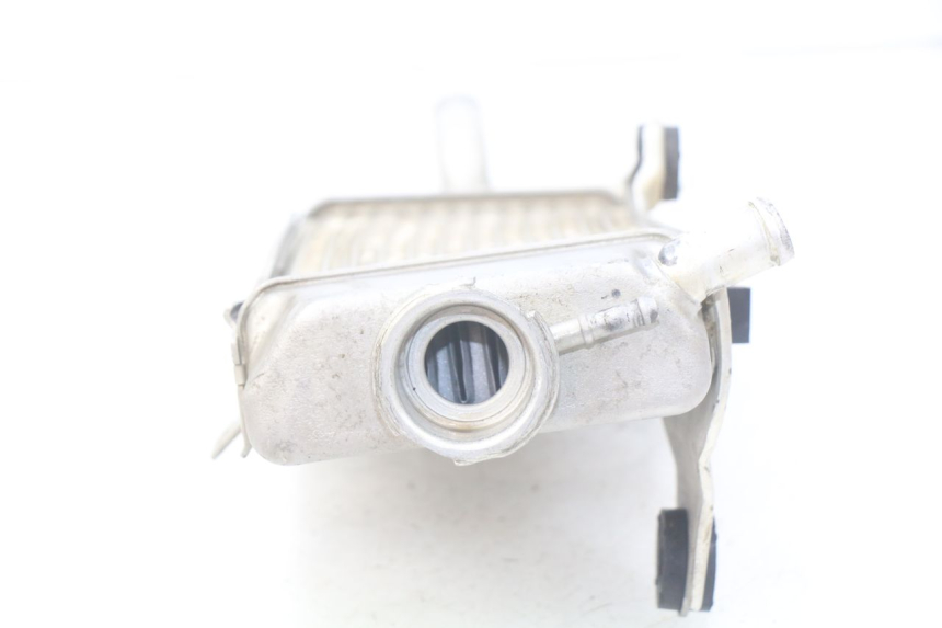 photo de RADIATEUR DROIT HONDA CRF 250 (2010 - 2013) - Points de fixation