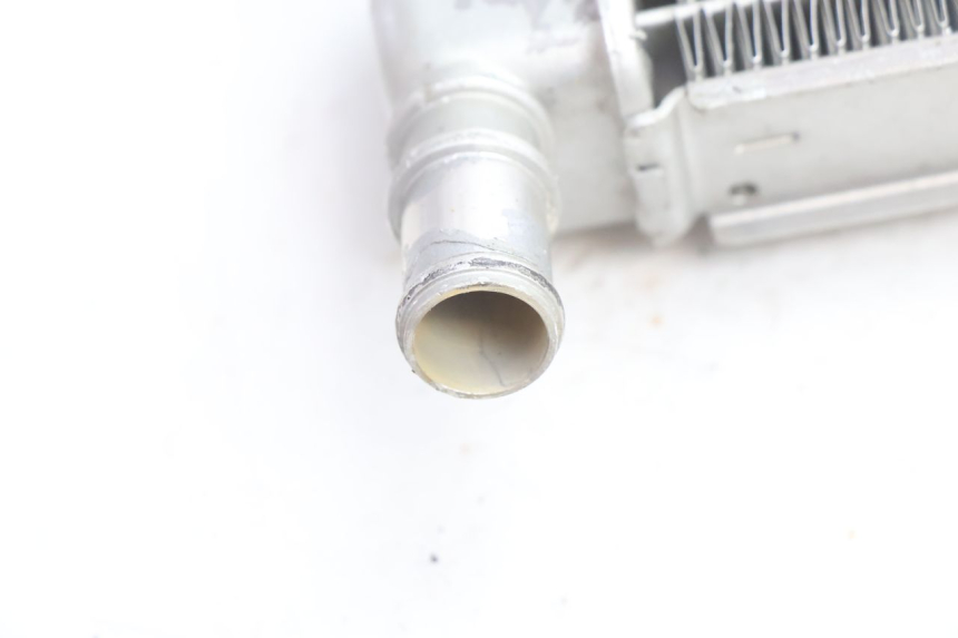 photo de RADIATEUR DROIT PEUGEOT LUDIX BLASTER 50 (2006 - 2014) - Autre angle de vue