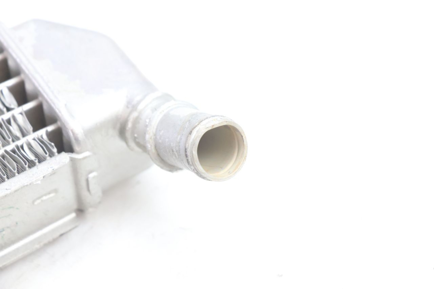 photo de RADIATEUR DROIT PEUGEOT LUDIX BLASTER 50 (2006 - 2014) - Gros plan technique