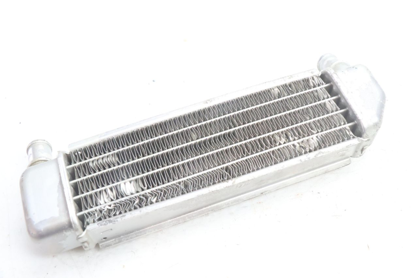 photo de RADIATEUR DROIT PEUGEOT LUDIX BLASTER 50 (2006 - 2014) - Vue d’ensemble