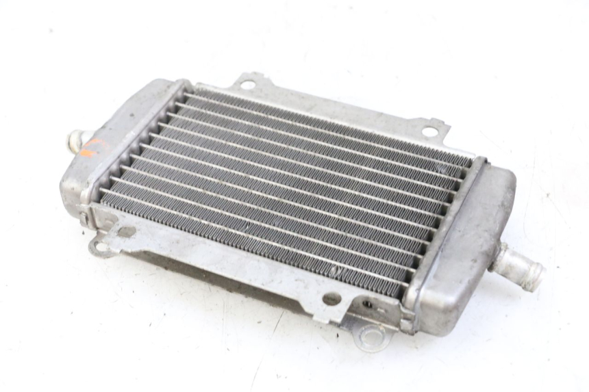 photo de RADIATEUR DROIT PIAGGIO VESPA GRANTURISMO 200 (2004 - 2005)