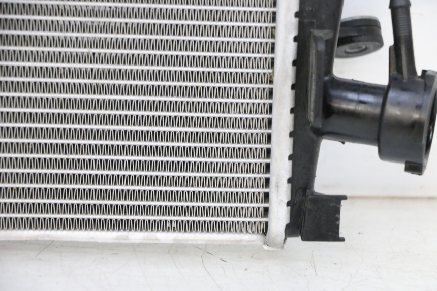 photo de RADIATEUR DROIT BMW R GS 1250 (2021 - 2024) - Pièce contrôlée