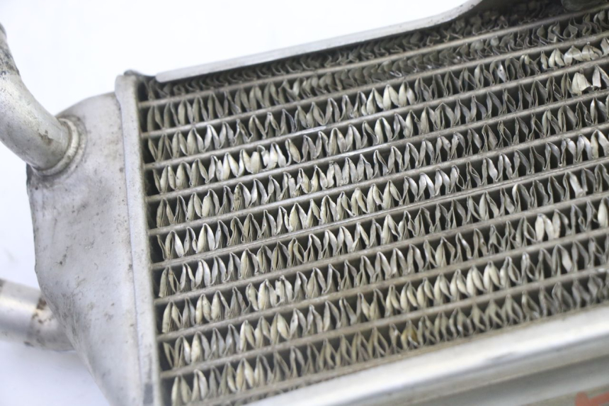 photo de RADIATEUR DROIT YAMAHA YZ 125 (1998 - 2005)