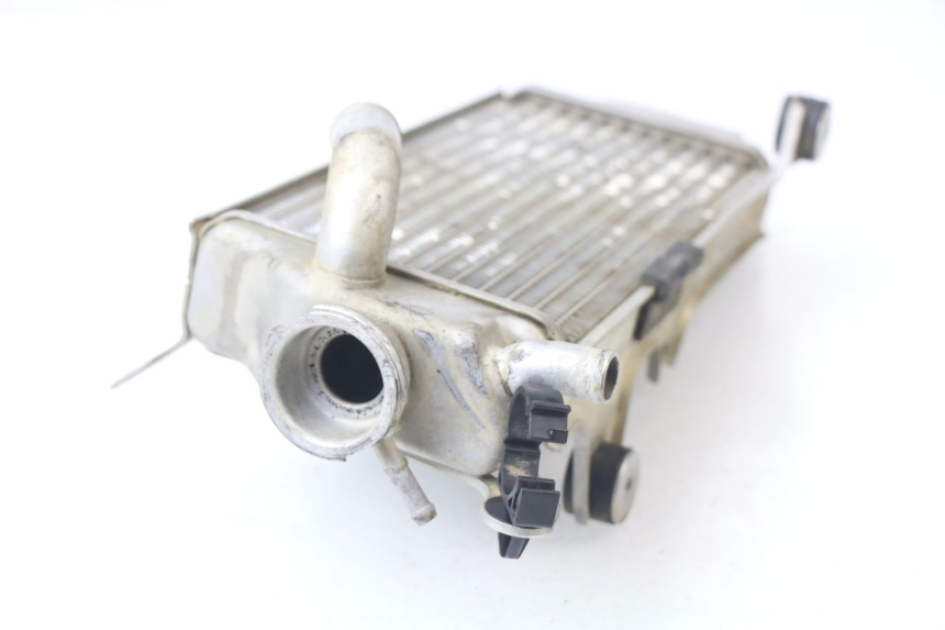 photo de RADIATEUR DROIT YAMAHA YZF YZ-F 450 (2018 - 2021) - Autre angle de vue