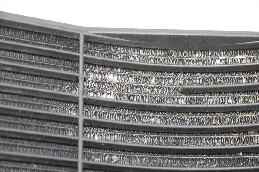 photo de RADIATEUR YAMAHA FJR ABS 1300 (2006 - 2012) - Points de fixation