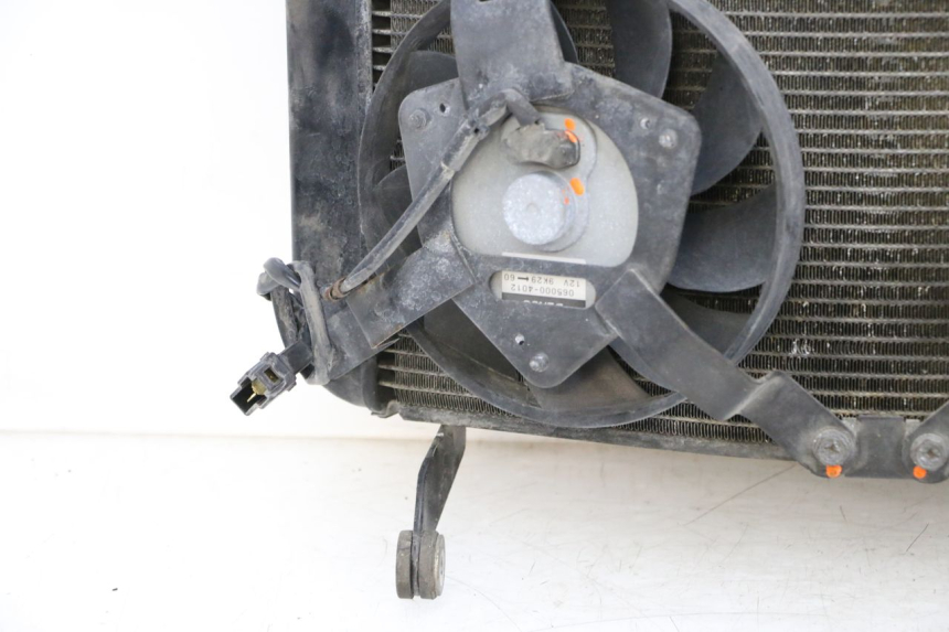 photo de RADIATEUR YAMAHA FJR ABS 1300 (2006 - 2012) - Focus structure