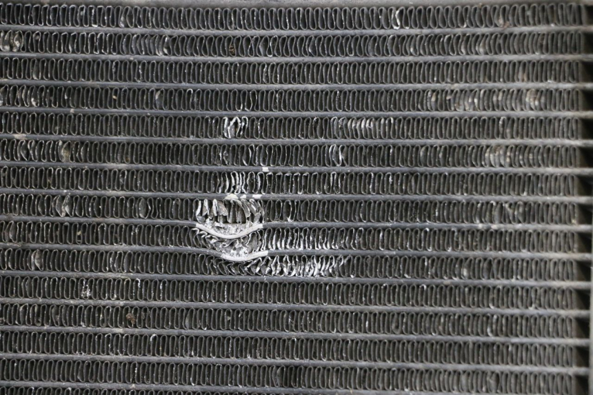 photo de RADIATEUR YAMAHA FJR ABS 1300 (2006 - 2012) - État de surface