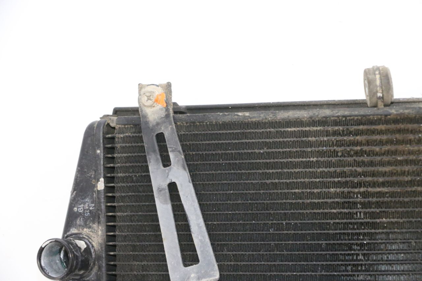 photo de RADIATEUR YAMAHA FJR ABS 1300 (2006 - 2012) - Vue rapprochée