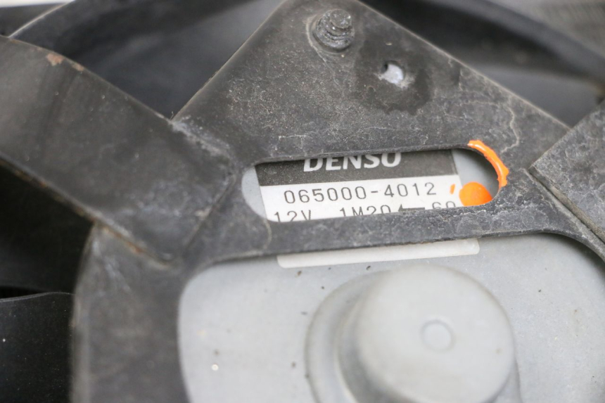 photo de RADIATEUR YAMAHA FJR ABS 1300 (2006 - 2012) - Zoom état d’usage