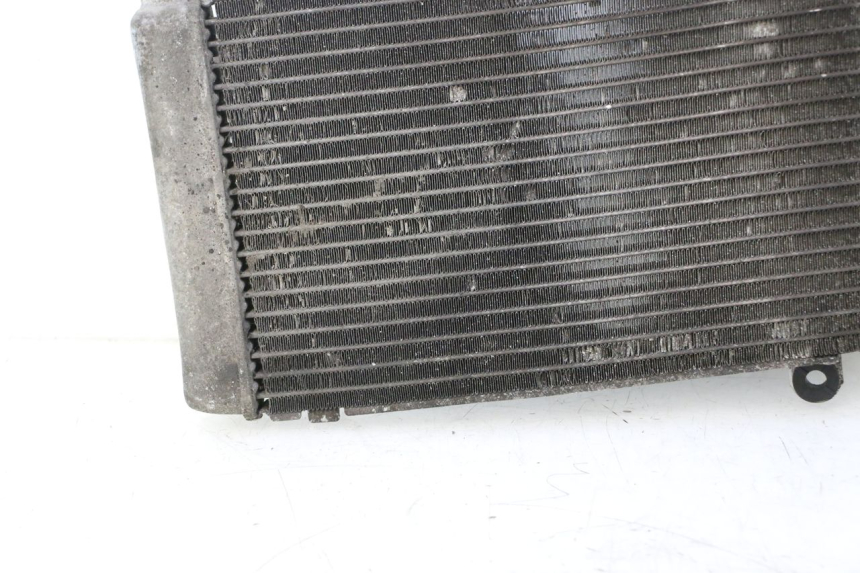photo de RADIATEUR HONDA FJS SILVER WING SILVERWING 400 (2005 - 2008) - Détails caractéristiques