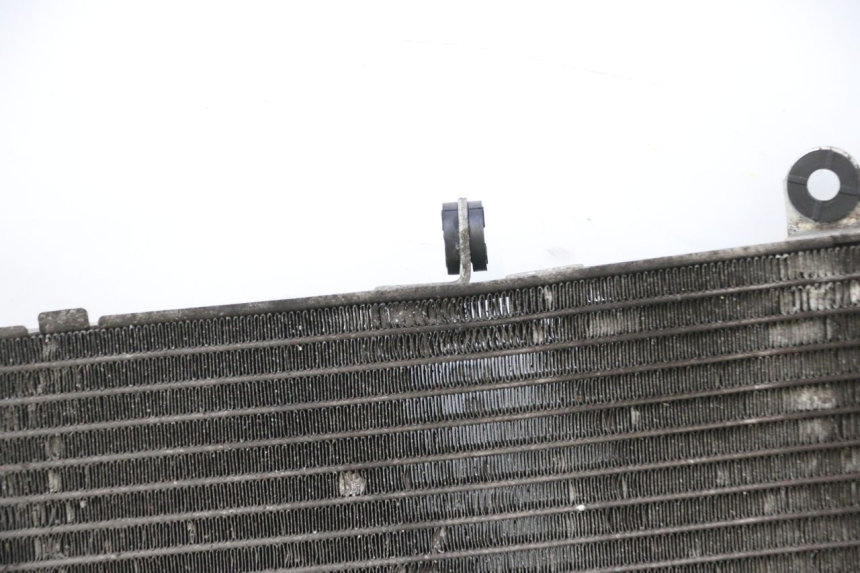 photo de RADIATEUR HONDA FJS SILVER WING SILVERWING 400 (2005 - 2008) - Vue rapprochée