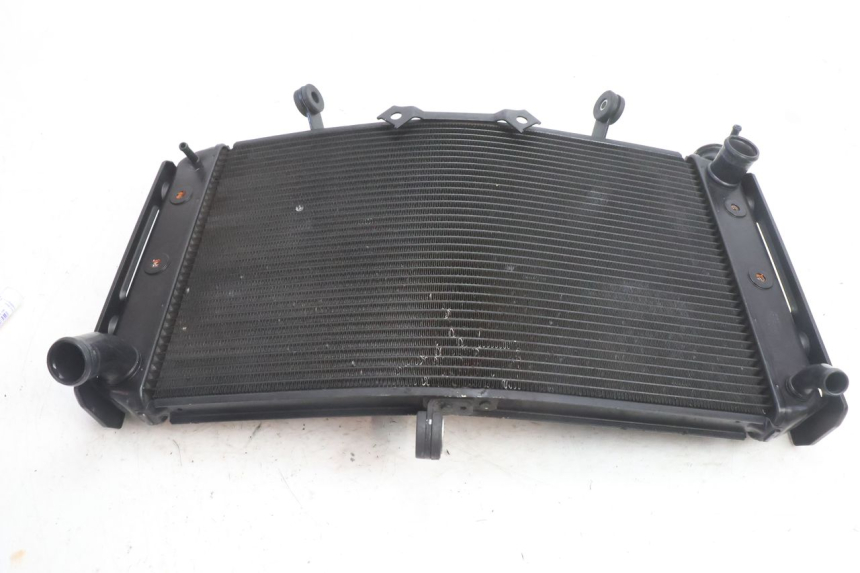 photo de RADIATEUR YAMAHA FZ8 800 (2010 - 2016) - Points de fixation