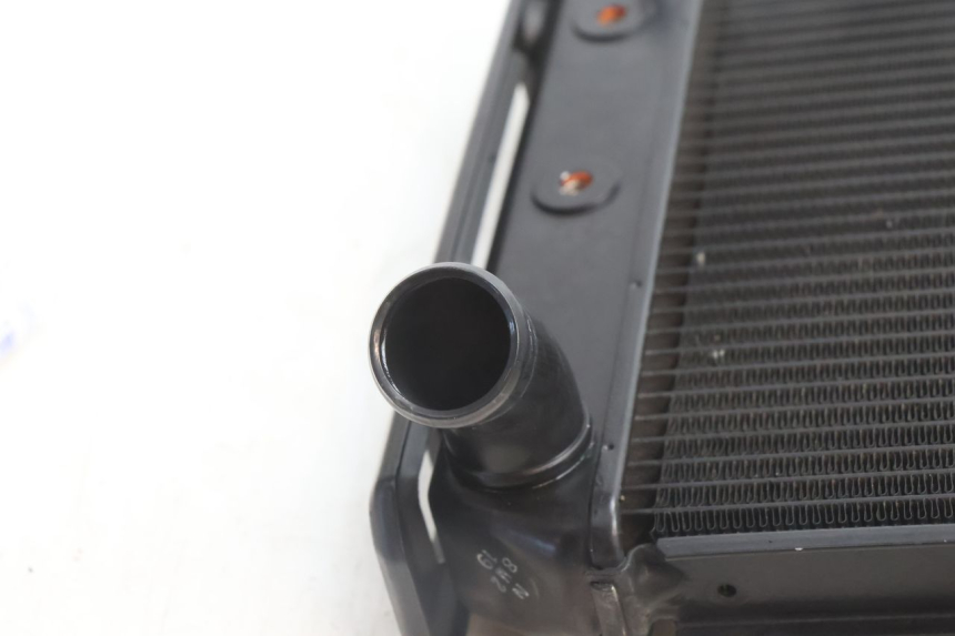 photo de RADIATEUR YAMAHA FZ8 800 (2010 - 2016) - État de surface