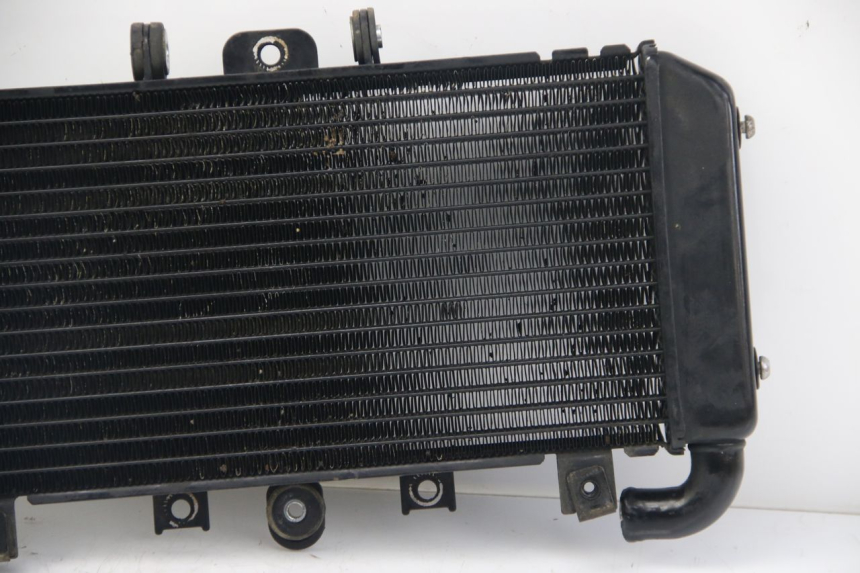 photo de RADIATEUR YAMAHA FZS FAZER 600 (2001 - 2003) - Marquages et références