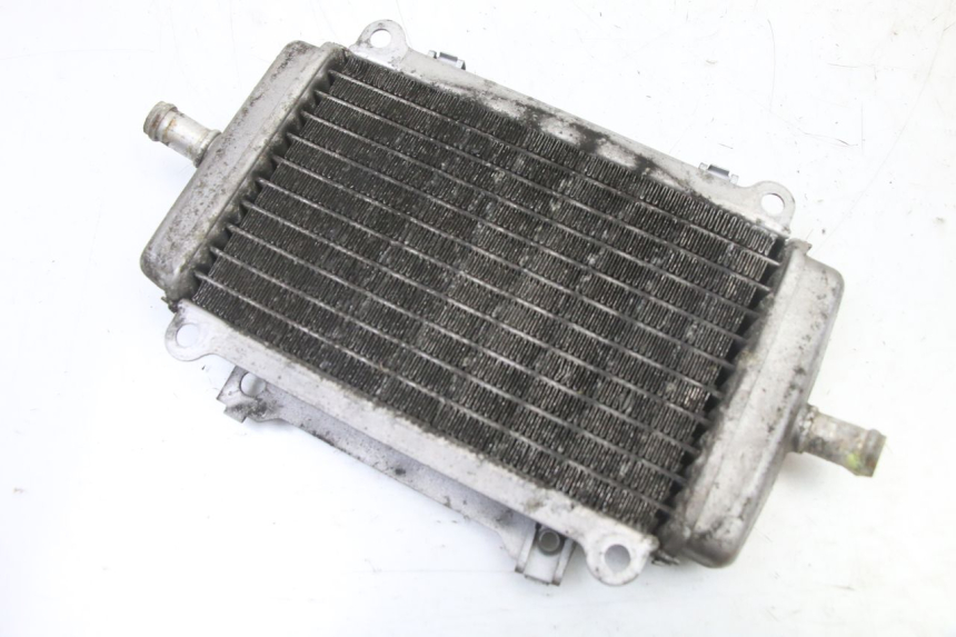 photo de RADIATEUR GAUCHE PIAGGIO VESPA GRANTURISMO 125 (2003 - 2007)