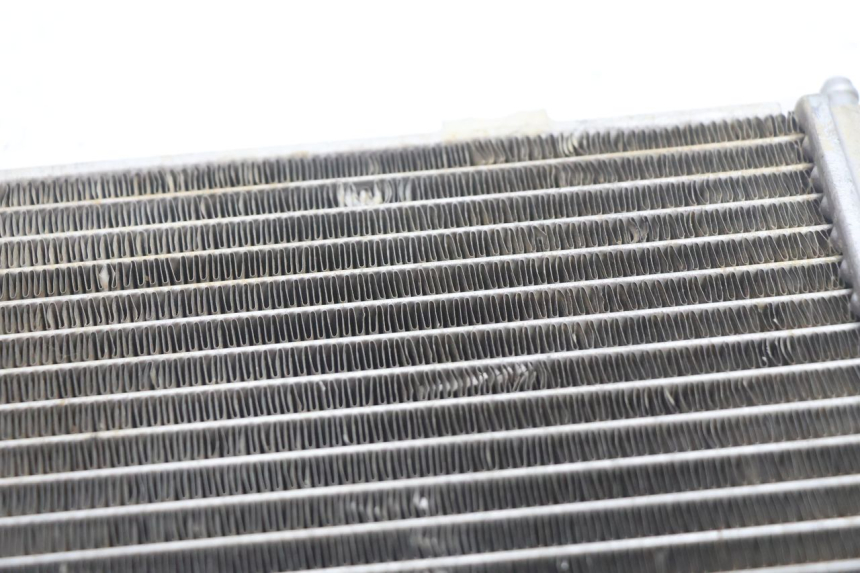 photo de RADIATEUR GAUCHE BOOM TRIKE FUN 500 (2004 - 2010) - Vue produit